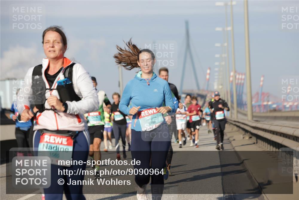 03.10.2025 - Köhlbrandbrückenlauf Jannik Wohlers http://msf.ph/oto/9090964 03.10.2025 09:59:14 Position 3 1565, 3788 meine-sportfotos.de