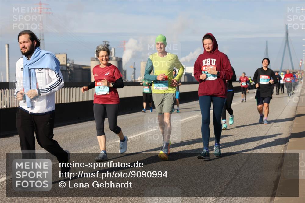 03.10.2025 - Köhlbrandbrückenlauf Lena Gebhardt http://msf.ph/oto/9090994 03.10.2025 10:07:48 Position 2 1097, 1096 meine-sportfotos.de