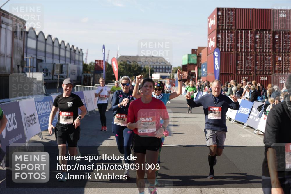 03.10.2025 - Köhlbrandbrückenlauf Jannik Wohlers http://msf.ph/oto/9091003 03.10.2025 13:19:43 Ziel 4981, 5047, 5148, 5647, 5648, 5650, 5838, 5931, 5975, 6382, 6383, 6509, 6600, 6660, 6730 meine-sportfotos.de