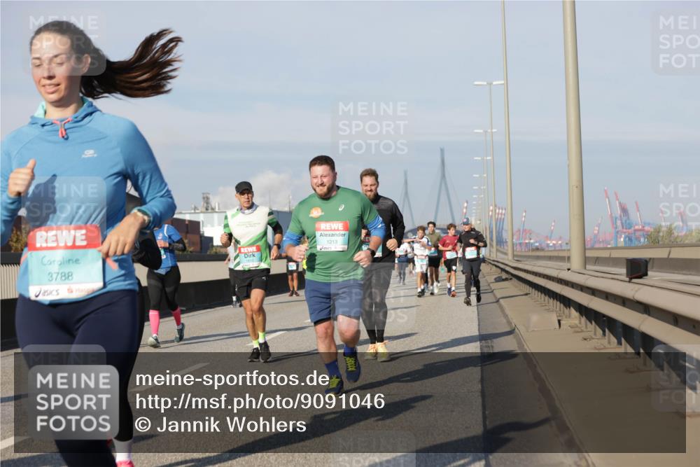 03.10.2025 - Köhlbrandbrückenlauf Jannik Wohlers http://msf.ph/oto/9091046 03.10.2025 09:59:17 Position 3 3788, 1213, 1813 meine-sportfotos.de