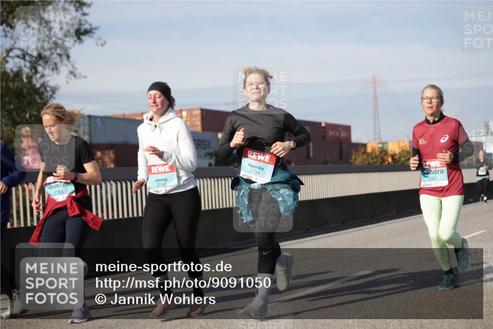 03.10.2025 - Köhlbrandbrückenlauf Jannik Wohlers http://msf.ph/oto/9091050 03.10.2025 10:10:46 Position 3 3364, 3746, 3739, 2086 meine-sportfotos.de