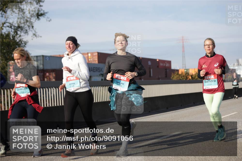 03.10.2025 - Köhlbrandbrückenlauf Jannik Wohlers http://msf.ph/oto/9091056 03.10.2025 10:10:46 Position 3 3364, 3746, 3739, 2086 meine-sportfotos.de