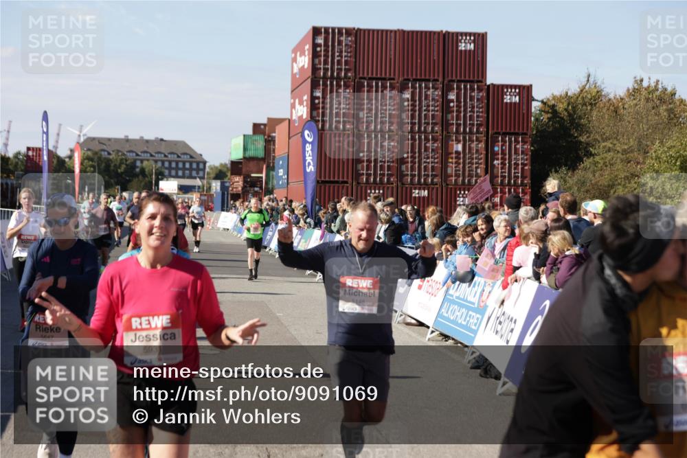 03.10.2025 - Köhlbrandbrückenlauf Jannik Wohlers http://msf.ph/oto/9091069 03.10.2025 13:19:43 Ziel 4981, 5047, 5148, 5647, 5648, 5650, 5838, 5931, 5975, 6382, 6383, 6509, 6600, 6660, 6730 meine-sportfotos.de
