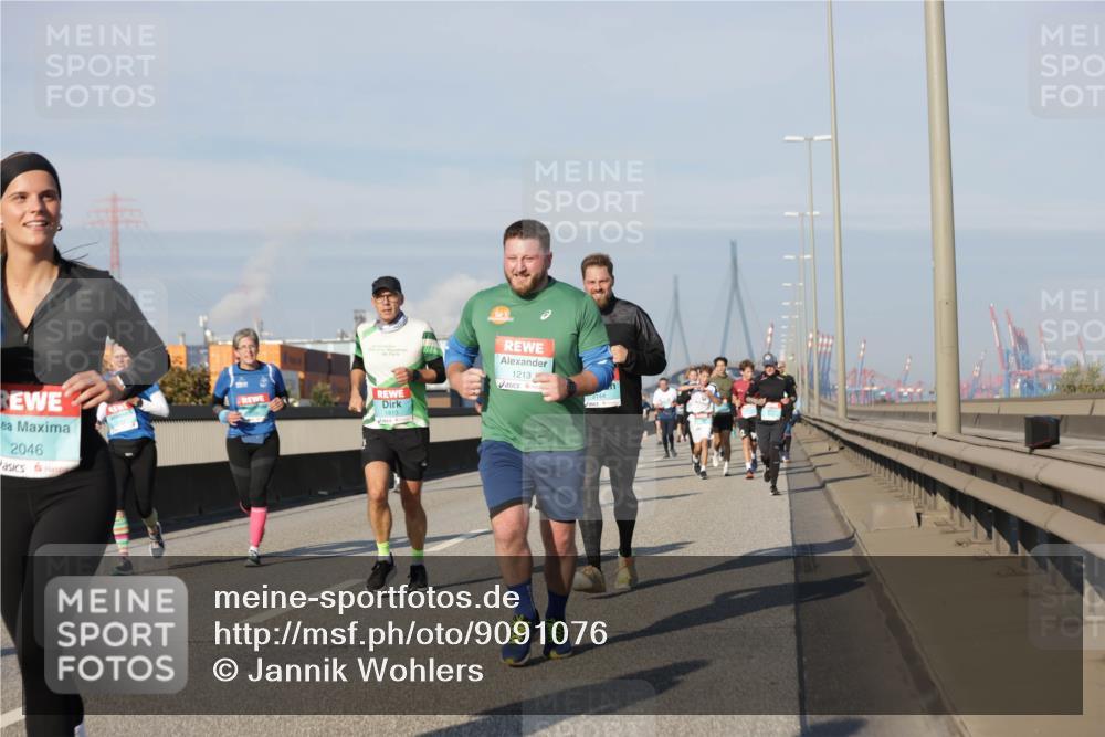 03.10.2025 - Köhlbrandbrückenlauf Jannik Wohlers http://msf.ph/oto/9091076 03.10.2025 09:59:17 Position 3 2046, 1213 meine-sportfotos.de