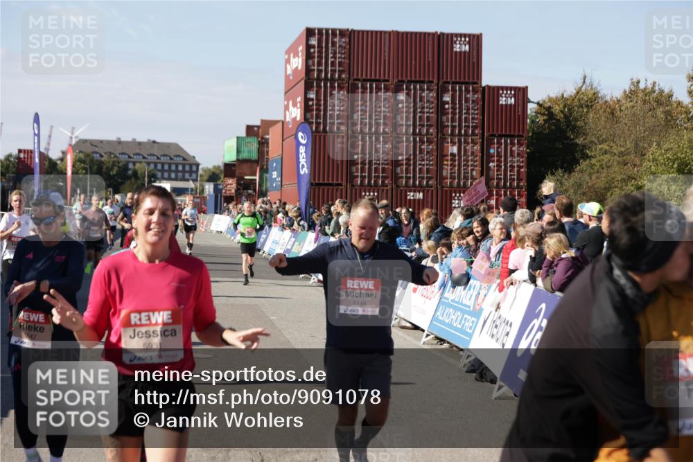 03.10.2025 - Köhlbrandbrückenlauf Jannik Wohlers http://msf.ph/oto/9091078 03.10.2025 13:19:43 Ziel 4981, 5047, 5148, 5647, 5648, 5650, 5838, 5931, 5975, 6382, 6383, 6509, 6600, 6660, 6730 meine-sportfotos.de