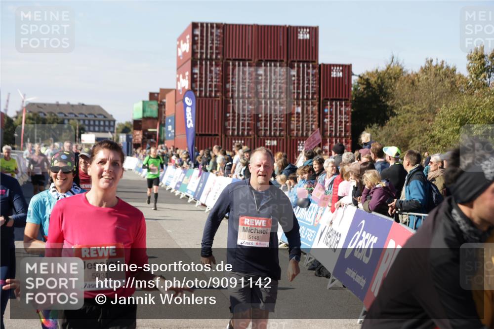 03.10.2025 - Köhlbrandbrückenlauf Jannik Wohlers http://msf.ph/oto/9091142 03.10.2025 13:19:44 Ziel 4376, 4539, 4981, 5047, 5059, 5148, 5647, 5648, 5650, 5704, 5838, 5931, 5975, 6382, 6383, 6509, 6600, 6660, 6730 meine-sportfotos.de