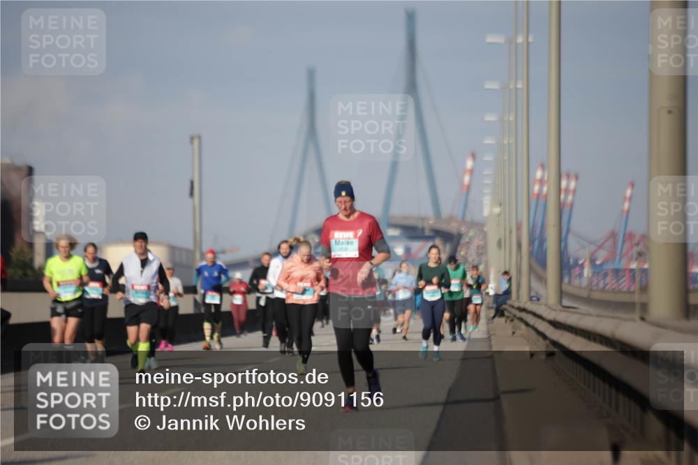 03.10.2025 - Köhlbrandbrückenlauf Jannik Wohlers http://msf.ph/oto/9091156 03.10.2025 10:10:51 Position 3 2536 meine-sportfotos.de