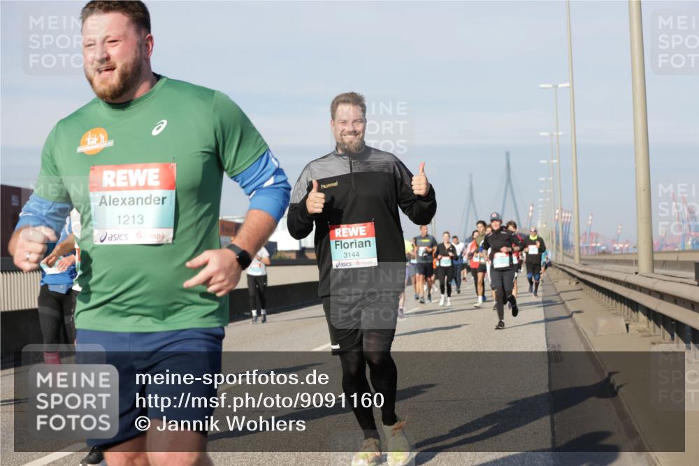 03.10.2025 - Köhlbrandbrückenlauf Jannik Wohlers http://msf.ph/oto/9091160 03.10.2025 09:59:19 Position 3 1213, 3144 meine-sportfotos.de