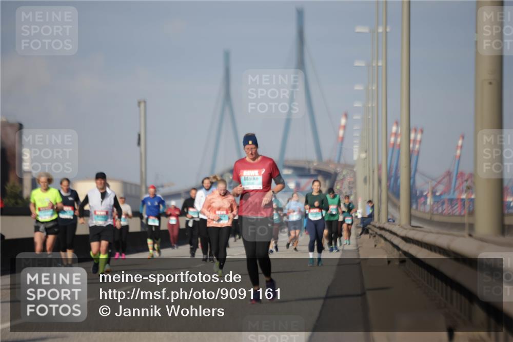 03.10.2025 - Köhlbrandbrückenlauf Jannik Wohlers http://msf.ph/oto/9091161 03.10.2025 10:10:51 Position 3  meine-sportfotos.de
