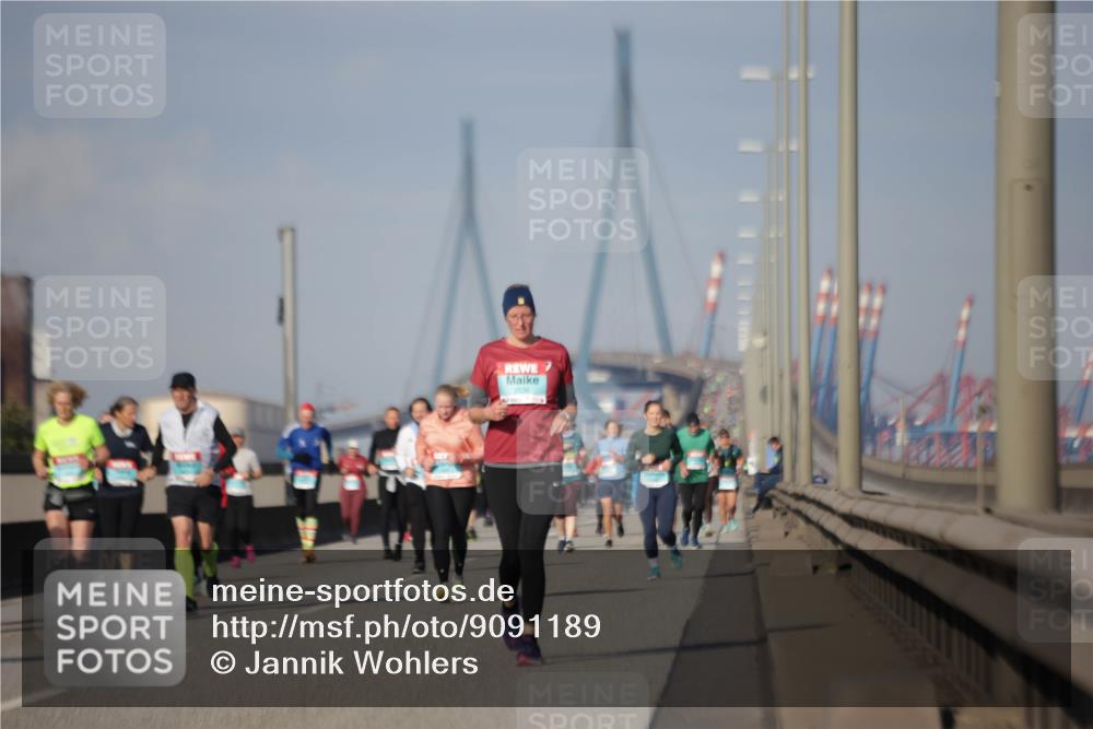 03.10.2025 - Köhlbrandbrückenlauf Jannik Wohlers http://msf.ph/oto/9091189 03.10.2025 10:10:52 Position 3  meine-sportfotos.de