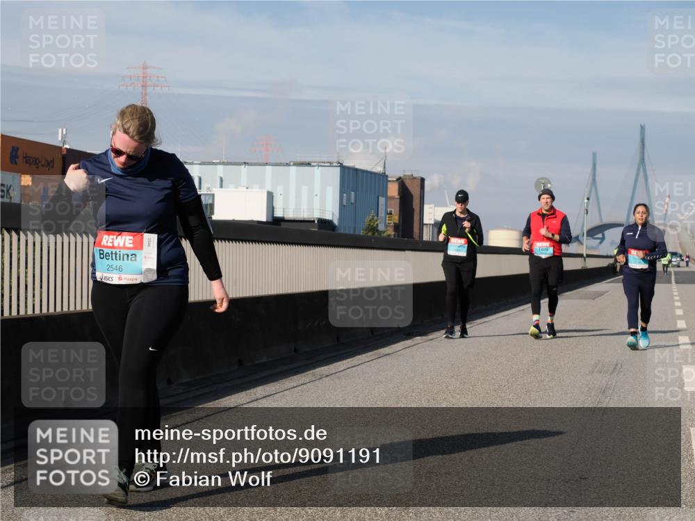 03.10.2025 - Köhlbrandbrückenlauf Fabian Wolf http://msf.ph/oto/9091191 03.10.2025 10:26:57 Position 3 2546 meine-sportfotos.de
