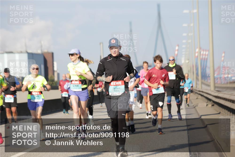 03.10.2025 - Köhlbrandbrückenlauf Jannik Wohlers http://msf.ph/oto/9091198 03.10.2025 09:59:20 Position 3 3107, 3761 meine-sportfotos.de