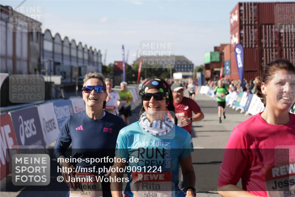 03.10.2025 - Köhlbrandbrückenlauf Jannik Wohlers http://msf.ph/oto/9091224 03.10.2025 13:19:45 Ziel 4376, 4539, 4981, 5047, 5059, 5148, 5647, 5648, 5650, 5704, 5838, 5931, 5975, 6382, 6383, 6509, 6600, 6660, 6730 meine-sportfotos.de