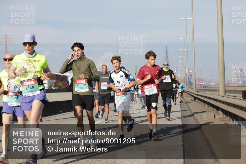 03.10.2025 - Köhlbrandbrückenlauf Jannik Wohlers http://msf.ph/oto/9091295 03.10.2025 09:59:24 Position 3 1738, 3106, 3107, 2878, 3727 meine-sportfotos.de