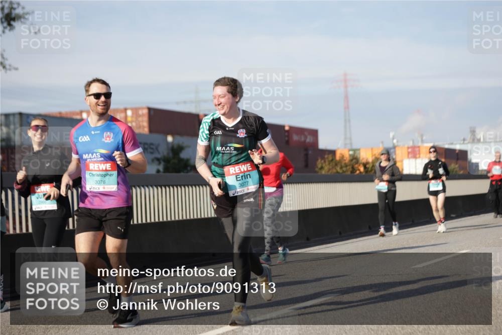 03.10.2025 - Köhlbrandbrückenlauf Jannik Wohlers http://msf.ph/oto/9091313 03.10.2025 10:10:55 Position 3 2, 3076, 3077 meine-sportfotos.de