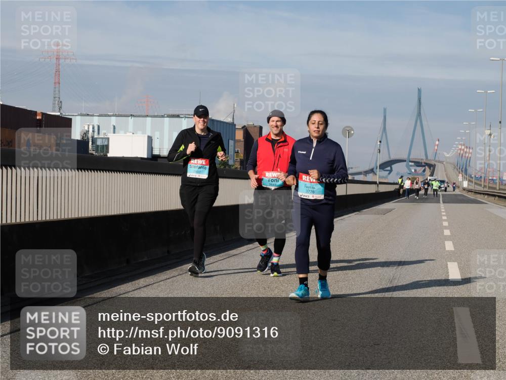 03.10.2025 - Köhlbrandbrückenlauf Fabian Wolf http://msf.ph/oto/9091316 03.10.2025 10:27:00 Position 3  meine-sportfotos.de