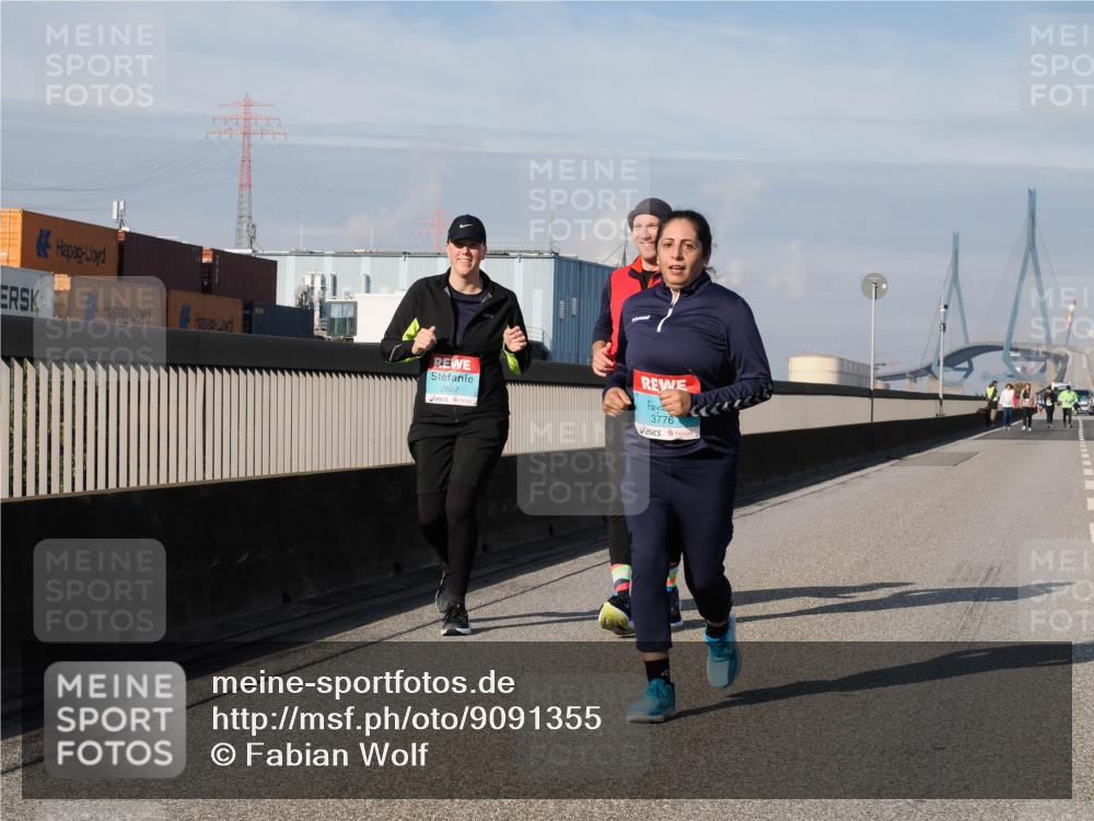 03.10.2025 - Köhlbrandbrückenlauf Fabian Wolf http://msf.ph/oto/9091355 03.10.2025 10:27:01 Position 3 2607, 3776 meine-sportfotos.de