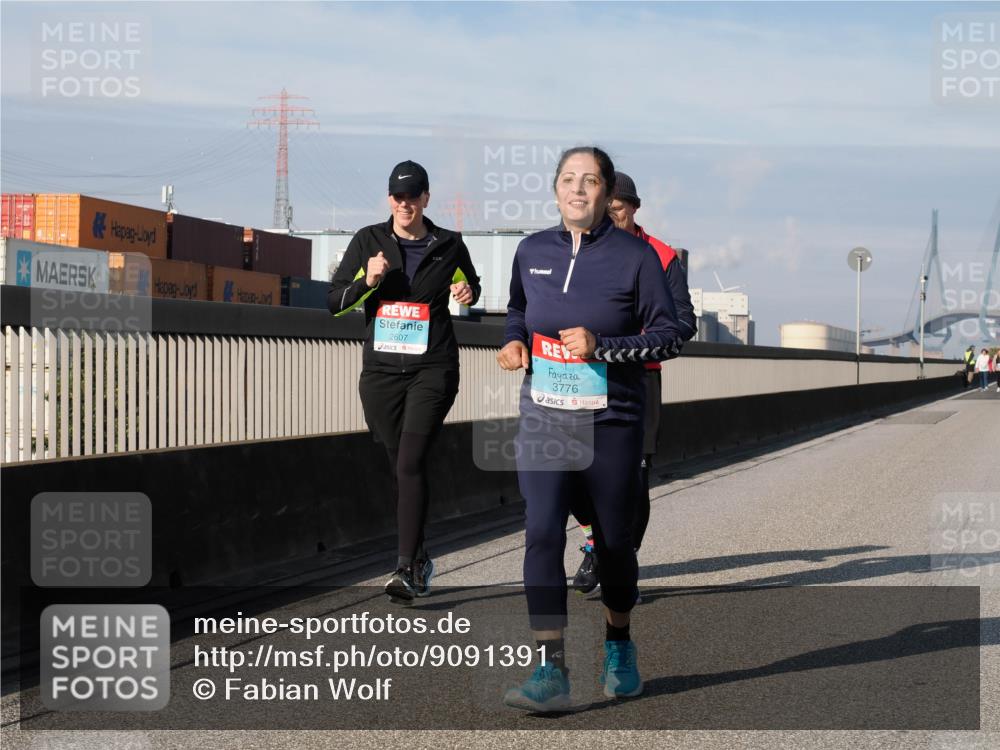 03.10.2025 - Köhlbrandbrückenlauf Fabian Wolf http://msf.ph/oto/9091391 03.10.2025 10:27:02 Position 3 2607, 3776 meine-sportfotos.de