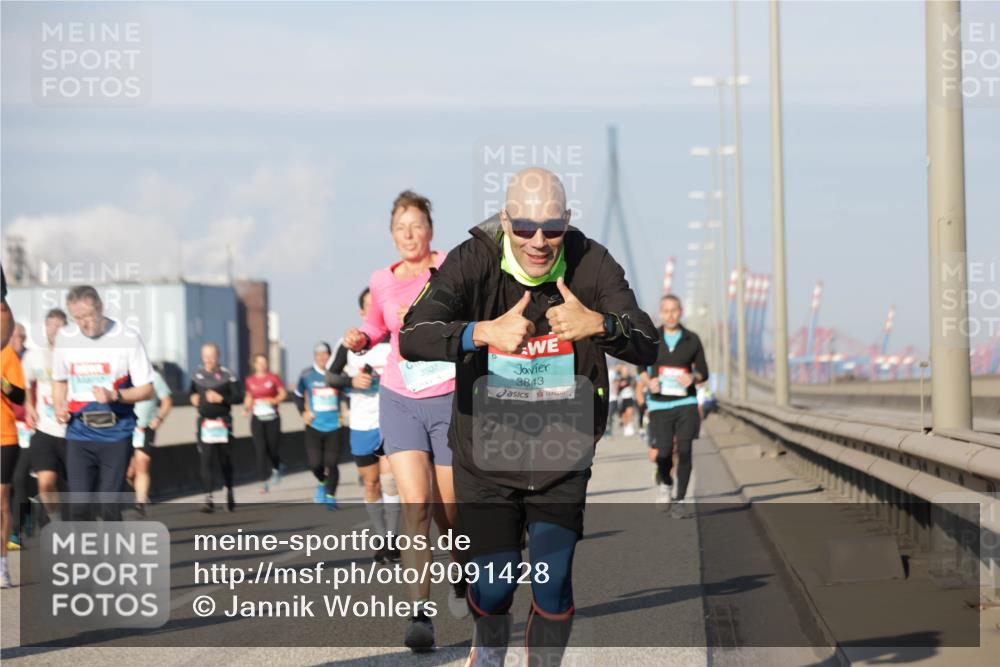 03.10.2025 - Köhlbrandbrückenlauf Jannik Wohlers http://msf.ph/oto/9091428 03.10.2025 09:59:27 Position 3 3507, 3843 meine-sportfotos.de