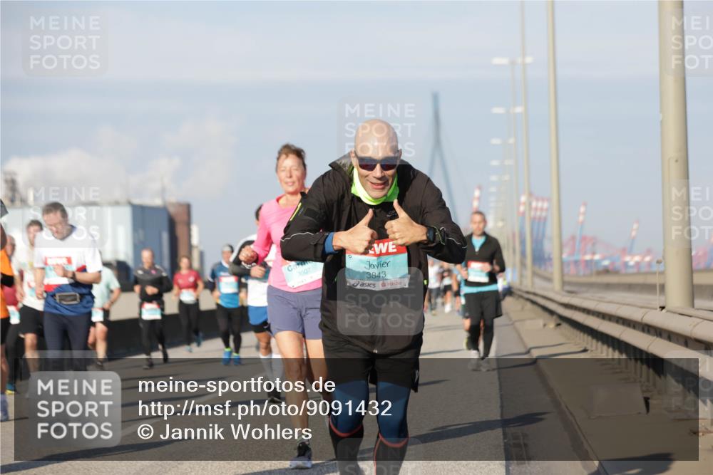 03.10.2025 - Köhlbrandbrückenlauf Jannik Wohlers http://msf.ph/oto/9091432 03.10.2025 09:59:27 Position 3 3507, 3843 meine-sportfotos.de