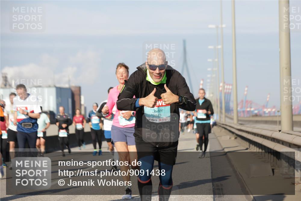 03.10.2025 - Köhlbrandbrückenlauf Jannik Wohlers http://msf.ph/oto/9091438 03.10.2025 09:59:27 Position 3 3843 meine-sportfotos.de