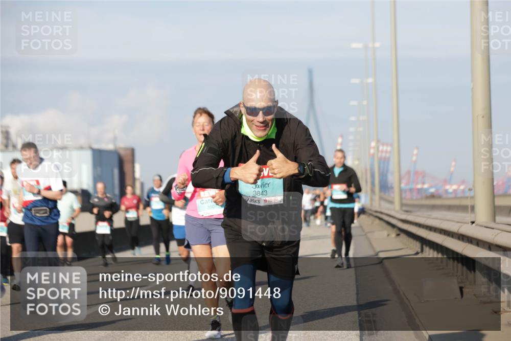 03.10.2025 - Köhlbrandbrückenlauf Jannik Wohlers http://msf.ph/oto/9091448 03.10.2025 09:59:27 Position 3 3507, 3843 meine-sportfotos.de