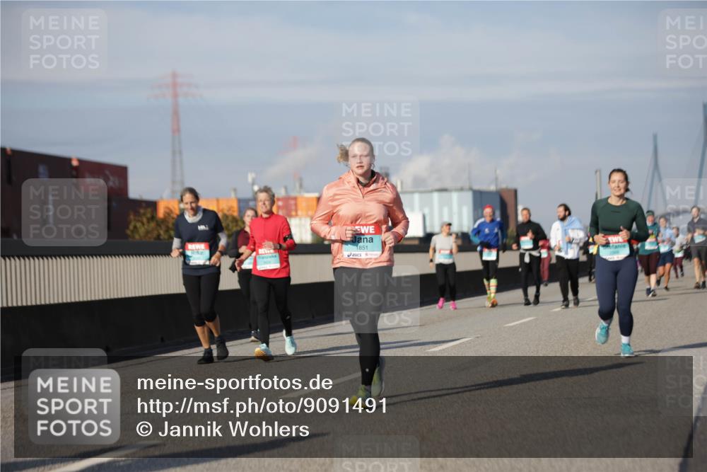 03.10.2025 - Köhlbrandbrückenlauf Jannik Wohlers http://msf.ph/oto/9091491 03.10.2025 10:11:06 Position 3 1851 meine-sportfotos.de