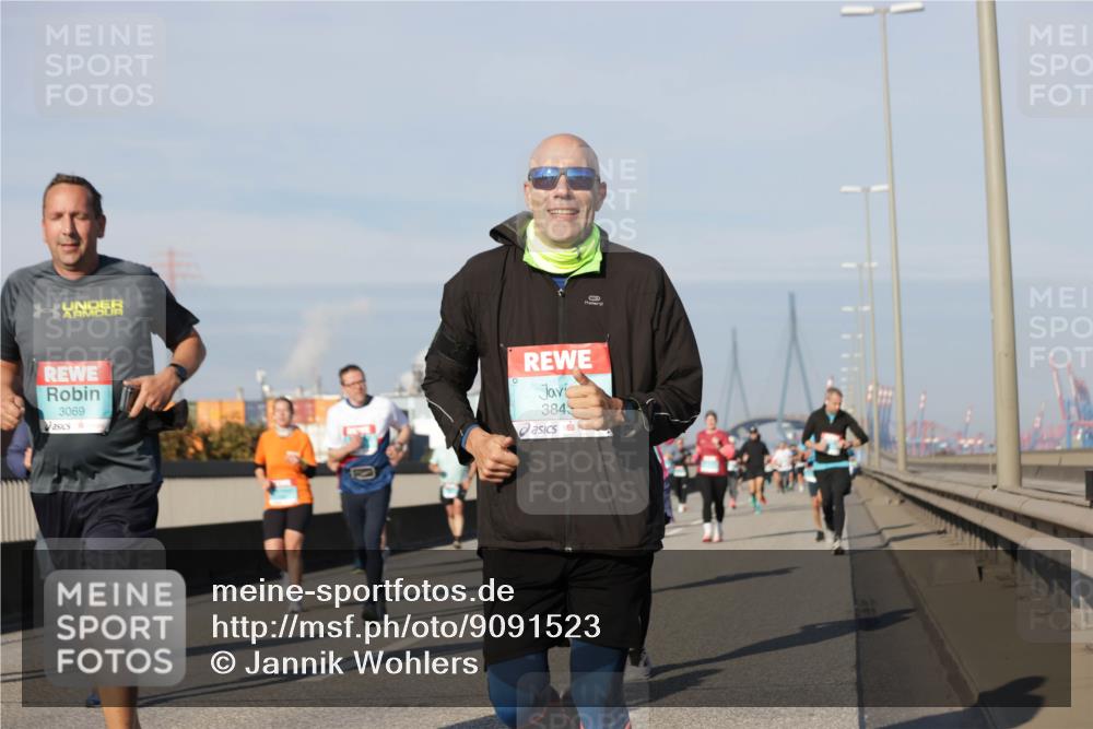 03.10.2025 - Köhlbrandbrückenlauf Jannik Wohlers http://msf.ph/oto/9091523 03.10.2025 09:59:29 Position 3 3069, 384 meine-sportfotos.de