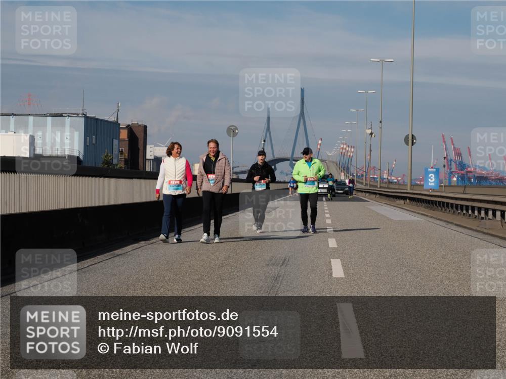 03.10.2025 - Köhlbrandbrückenlauf Fabian Wolf http://msf.ph/oto/9091554 03.10.2025 10:27:45 Position 3  meine-sportfotos.de