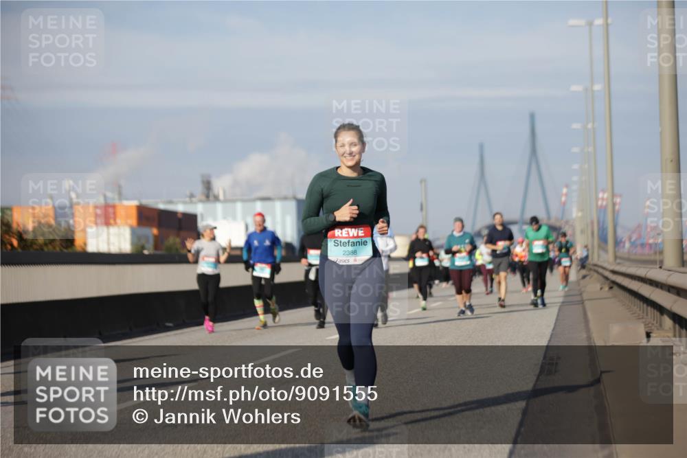 03.10.2025 - Köhlbrandbrückenlauf Jannik Wohlers http://msf.ph/oto/9091555 03.10.2025 10:11:08 Position 3 2388 meine-sportfotos.de