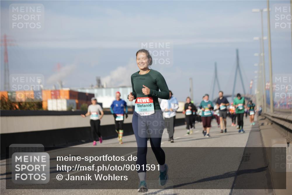 03.10.2025 - Köhlbrandbrückenlauf Jannik Wohlers http://msf.ph/oto/9091591 03.10.2025 10:11:08 Position 3 2388 meine-sportfotos.de