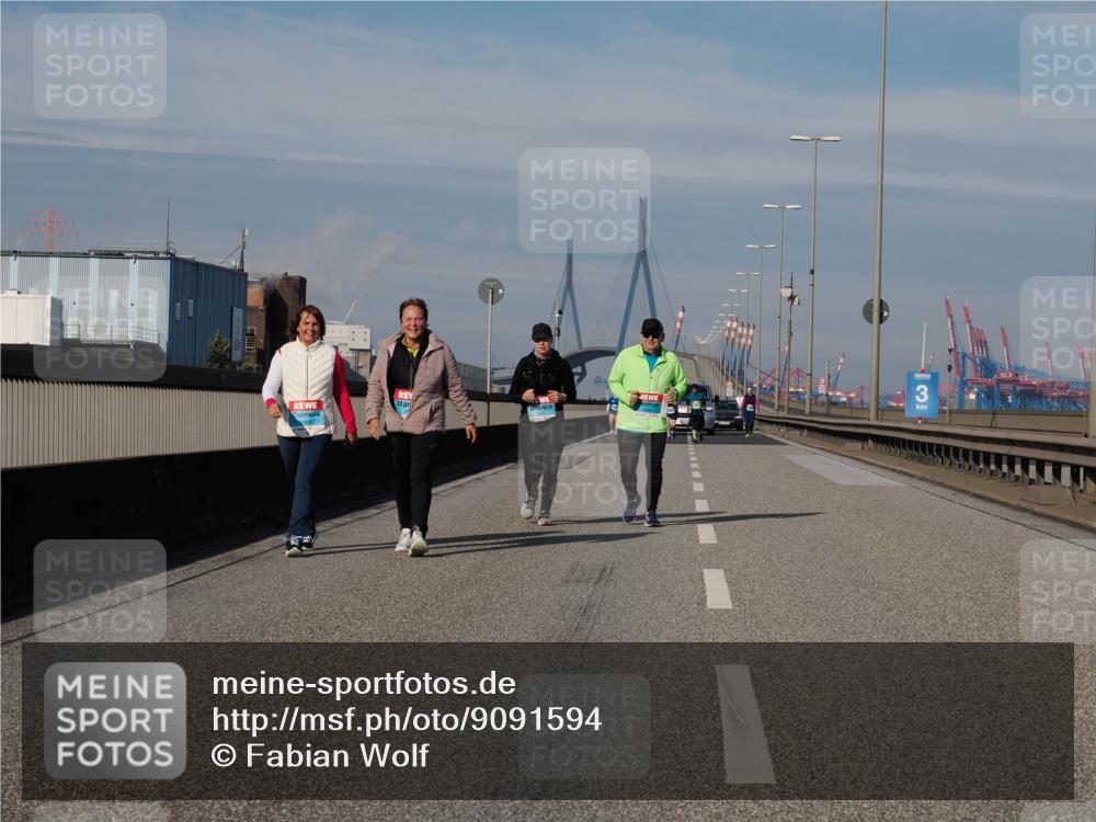 03.10.2025 - Köhlbrandbrückenlauf Fabian Wolf http://msf.ph/oto/9091594 03.10.2025 10:27:47 Position 3  meine-sportfotos.de