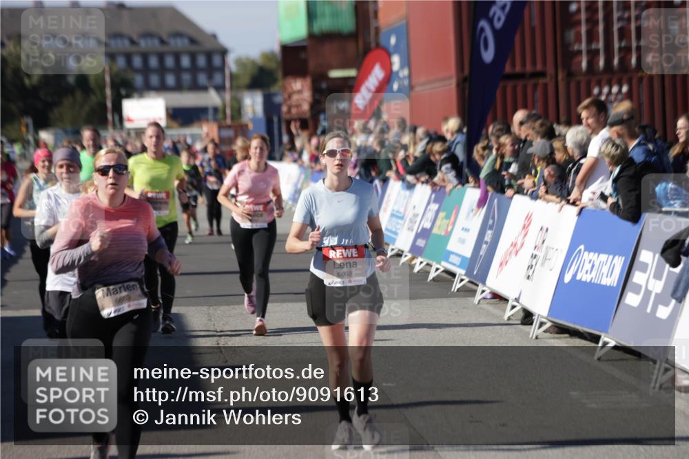 03.10.2025 - Köhlbrandbrückenlauf Jannik Wohlers http://msf.ph/oto/9091613 03.10.2025 13:19:52 Ziel 4376, 4539, 5047, 5059, 5148, 5647, 5648, 5650, 5656, 5657, 5658, 5704, 5841, 5931, 6068, 6414, 6509, 6567, 6568, 6660, 6663, 6730 meine-sportfotos.de