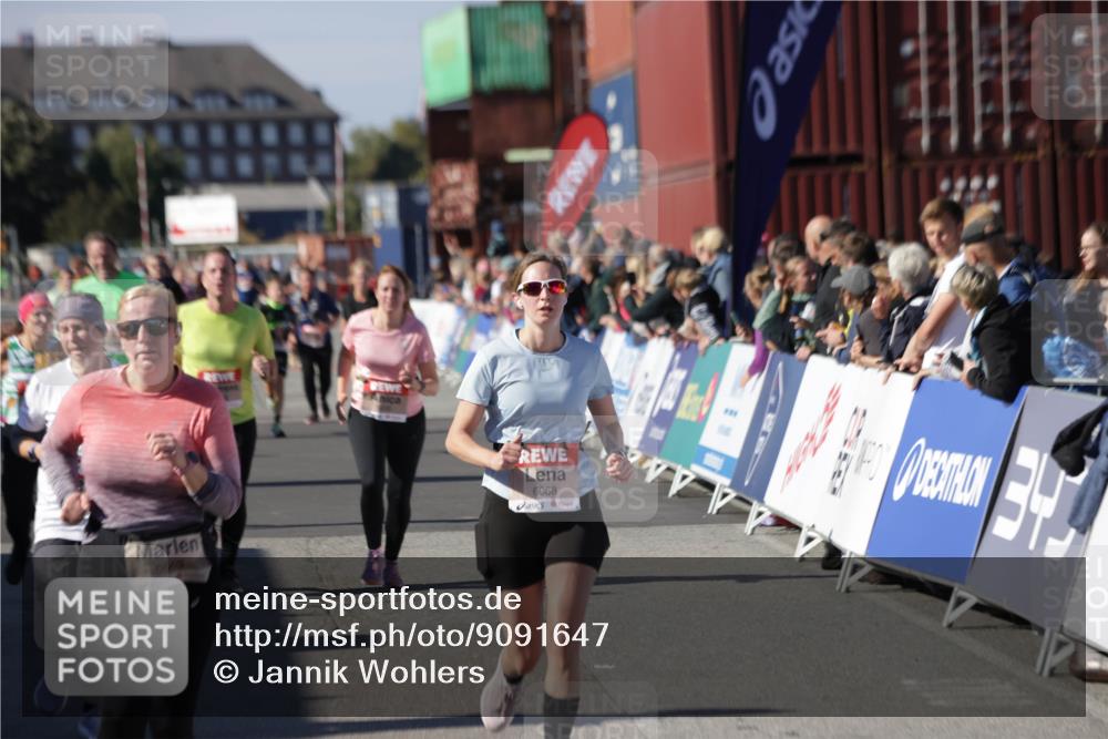 03.10.2025 - Köhlbrandbrückenlauf Jannik Wohlers http://msf.ph/oto/9091647 03.10.2025 13:19:53 Ziel 4376, 4539, 5047, 5059, 5148, 5647, 5648, 5656, 5657, 5658, 5704, 5841, 6068, 6414, 6509, 6567, 6568, 6660, 6663, 6730 meine-sportfotos.de