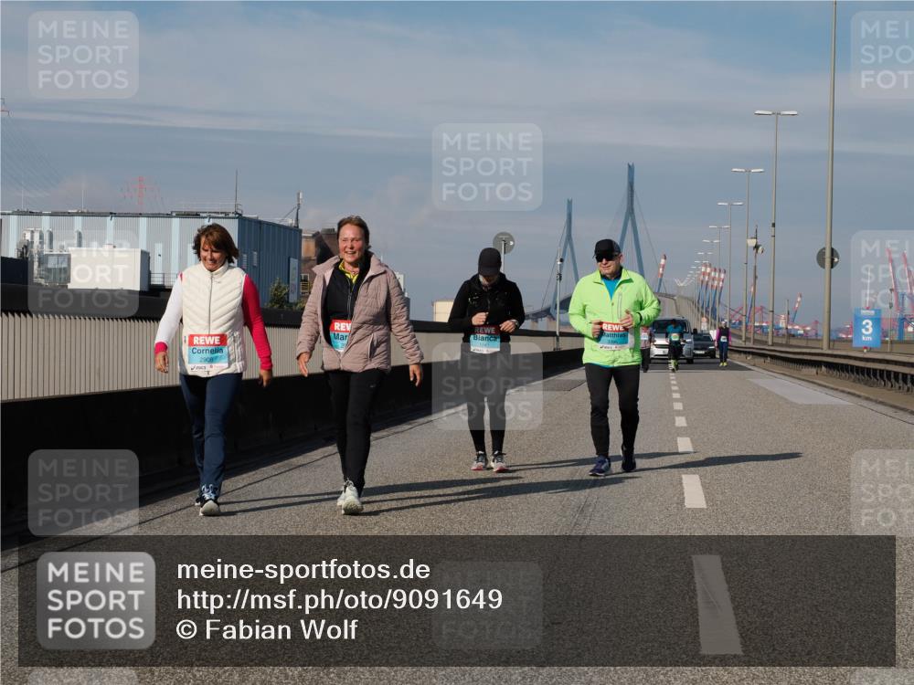03.10.2025 - Köhlbrandbrückenlauf Fabian Wolf http://msf.ph/oto/9091649 03.10.2025 10:27:50 Position 3 3 meine-sportfotos.de