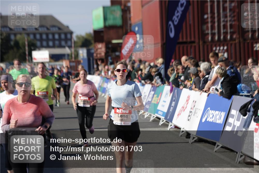 03.10.2025 - Köhlbrandbrückenlauf Jannik Wohlers http://msf.ph/oto/9091703 03.10.2025 13:19:53 Ziel 4376, 4539, 5047, 5059, 5148, 5647, 5648, 5656, 5657, 5658, 5704, 5841, 6068, 6414, 6509, 6567, 6568, 6660, 6663, 6730 meine-sportfotos.de