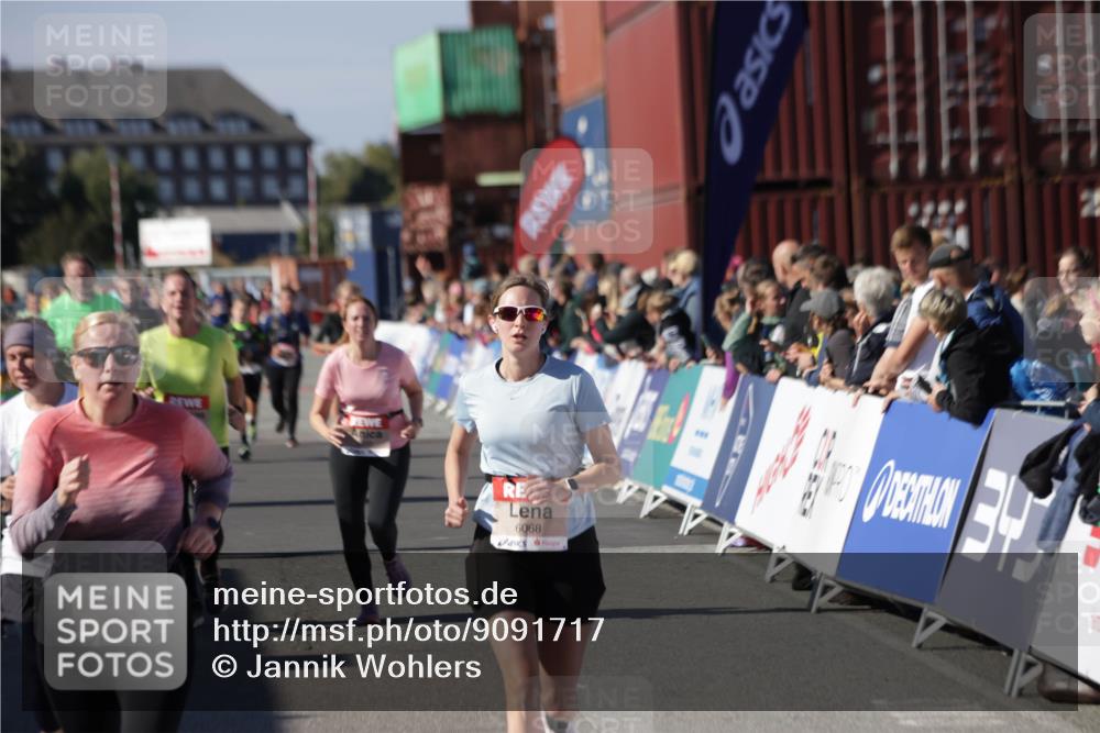 03.10.2025 - Köhlbrandbrückenlauf Jannik Wohlers http://msf.ph/oto/9091717 03.10.2025 13:19:53 Ziel 4376, 4539, 5047, 5059, 5148, 5647, 5648, 5656, 5657, 5658, 5704, 5841, 6068, 6414, 6509, 6567, 6568, 6660, 6663, 6730 meine-sportfotos.de