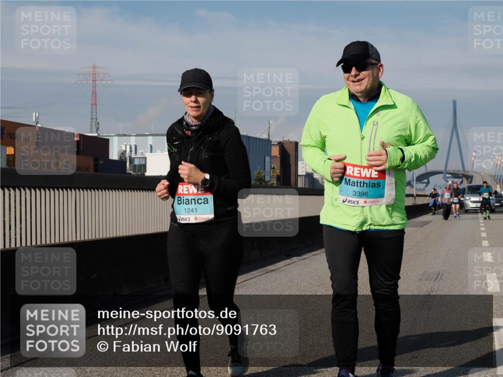 03.10.2025 - Köhlbrandbrückenlauf Fabian Wolf http://msf.ph/oto/9091763 03.10.2025 10:27:55 Position 3 1241, 3396 meine-sportfotos.de