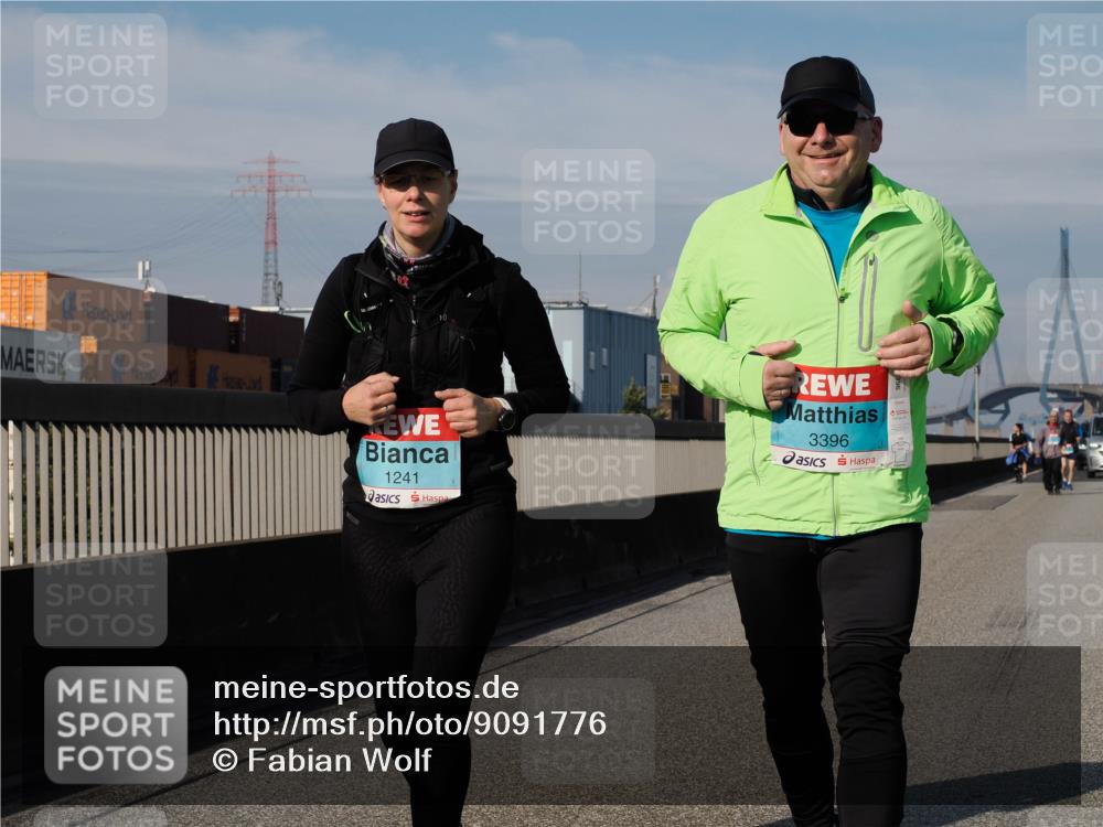 03.10.2025 - Köhlbrandbrückenlauf Fabian Wolf http://msf.ph/oto/9091776 03.10.2025 10:27:55 Position 3 1241, 3396 meine-sportfotos.de