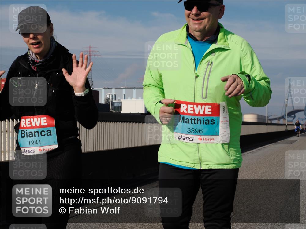 03.10.2025 - Köhlbrandbrückenlauf Fabian Wolf http://msf.ph/oto/9091794 03.10.2025 10:27:56 Position 3 1241, 3396 meine-sportfotos.de