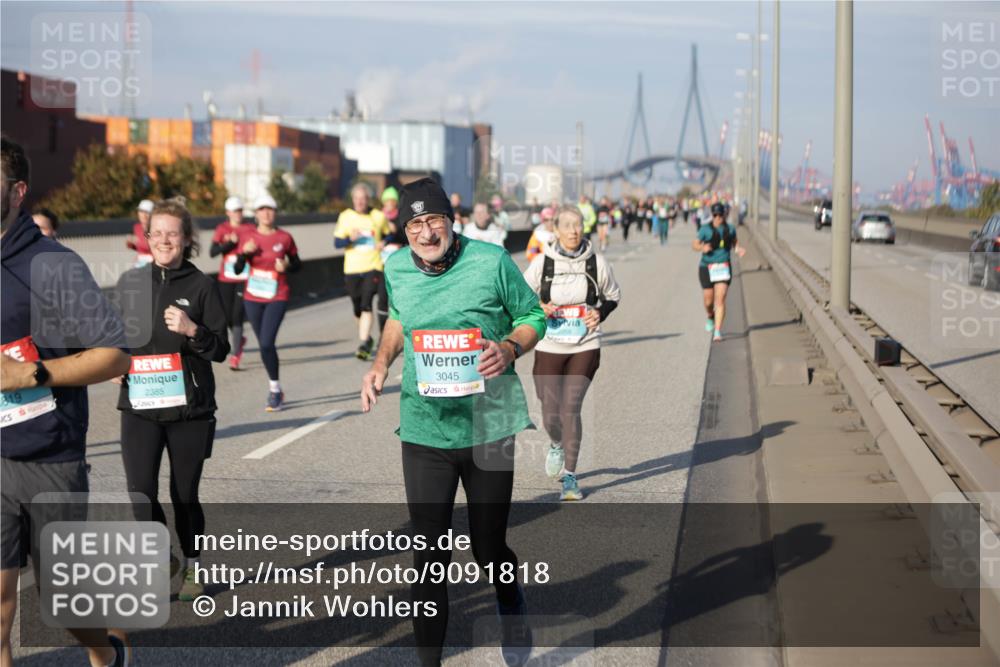 03.10.2025 - Köhlbrandbrückenlauf Jannik Wohlers http://msf.ph/oto/9091818 03.10.2025 10:11:21 Position 3 819, 2385, 3045 meine-sportfotos.de