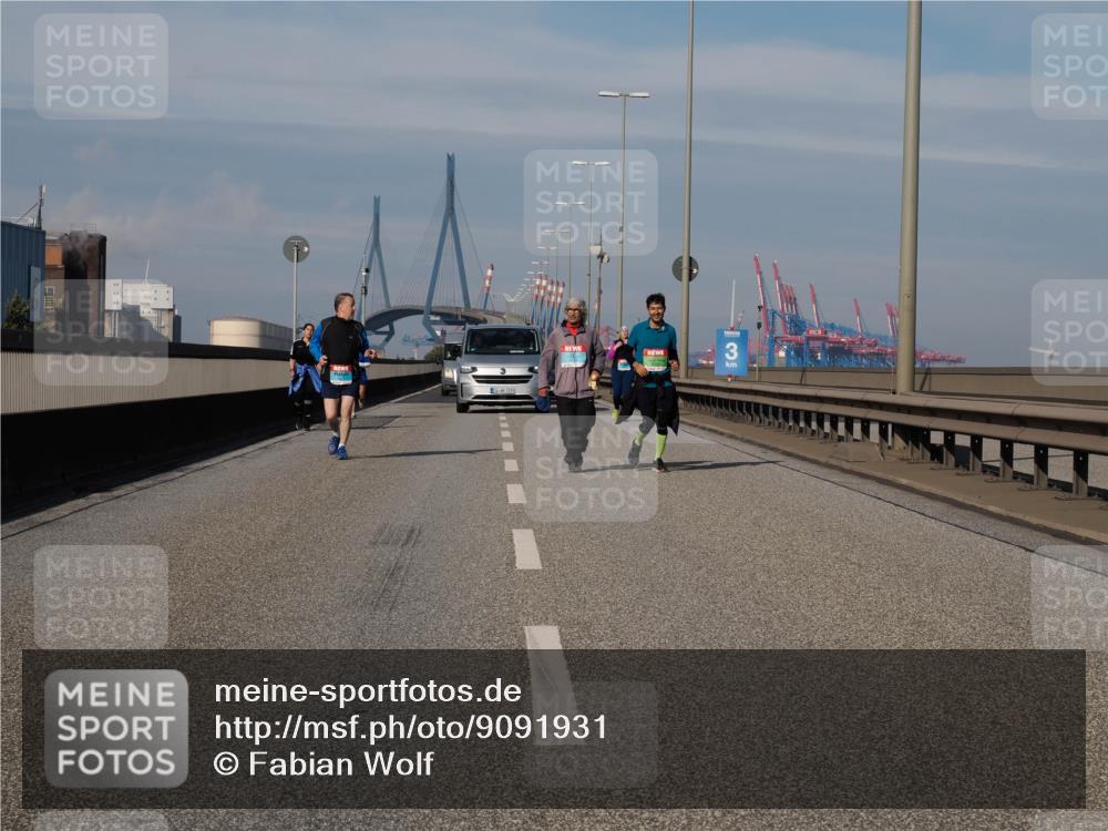 03.10.2025 - Köhlbrandbrückenlauf Fabian Wolf http://msf.ph/oto/9091931 03.10.2025 10:28:08 Position 3 3195 meine-sportfotos.de