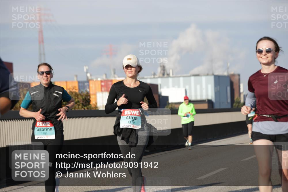 03.10.2025 - Köhlbrandbrückenlauf Jannik Wohlers http://msf.ph/oto/9091942 03.10.2025 09:59:43 Position 3 1481, 1179 meine-sportfotos.de