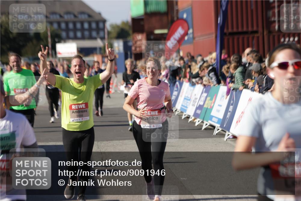 03.10.2025 - Köhlbrandbrückenlauf Jannik Wohlers http://msf.ph/oto/9091946 03.10.2025 13:19:55 Ziel 4376, 4539, 4721, 5059, 5656, 5657, 5658, 5704, 5841, 6068, 6414, 6509, 6567, 6568, 6660, 6663, 6730 meine-sportfotos.de