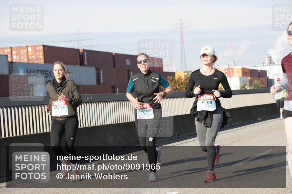 03.10.2025 - Köhlbrandbrückenlauf Jannik Wohlers http://msf.ph/oto/9091965 03.10.2025 09:59:44 Position 3 3191, 1481, 1179 meine-sportfotos.de