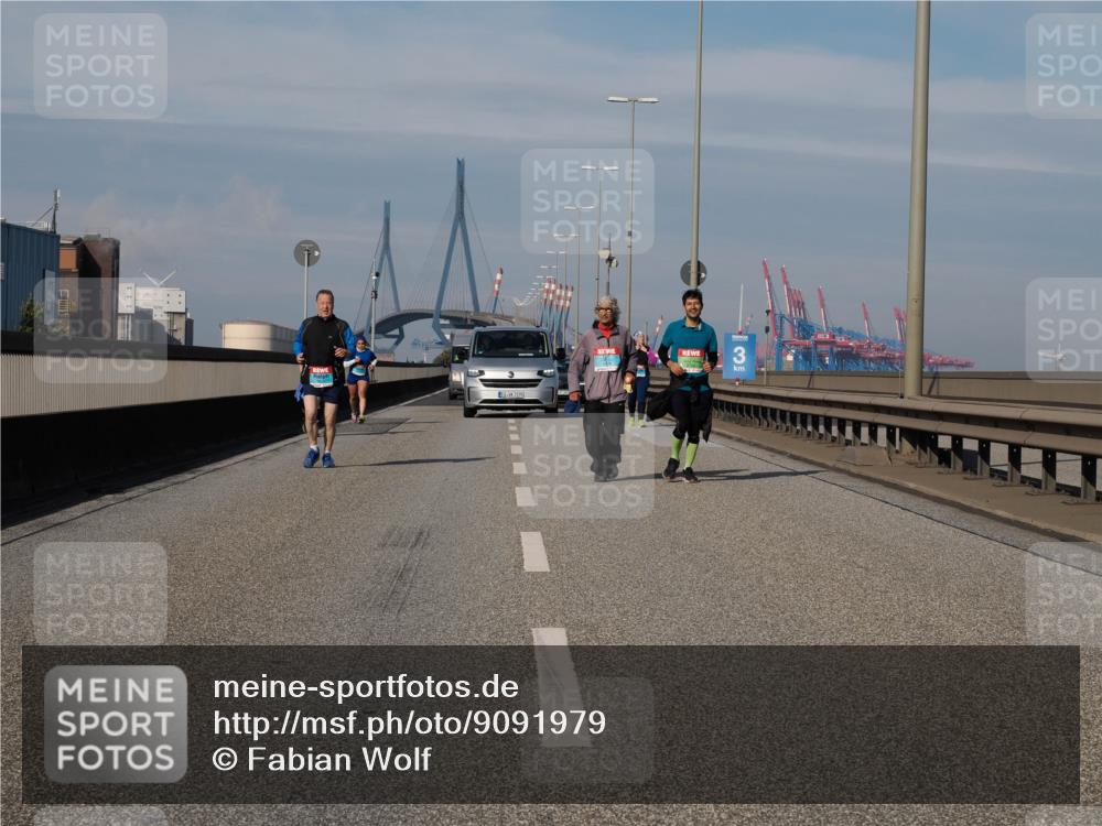 03.10.2025 - Köhlbrandbrückenlauf Fabian Wolf http://msf.ph/oto/9091979 03.10.2025 10:28:09 Position 3 3195, 3 meine-sportfotos.de