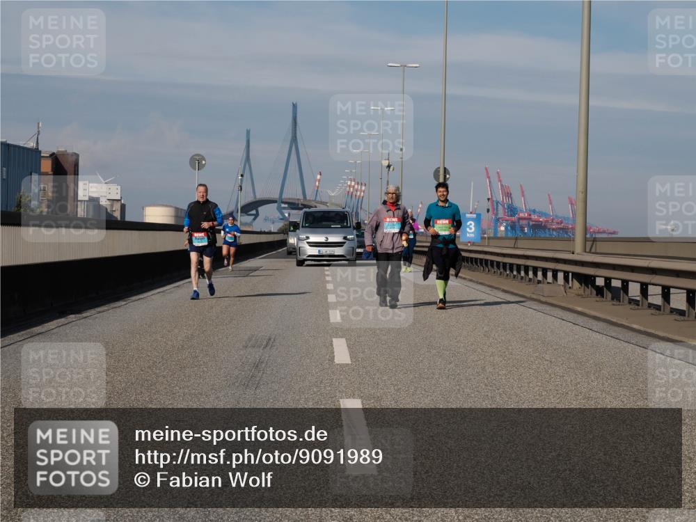 03.10.2025 - Köhlbrandbrückenlauf Fabian Wolf http://msf.ph/oto/9091989 03.10.2025 10:28:09 Position 3 3195, 3 meine-sportfotos.de