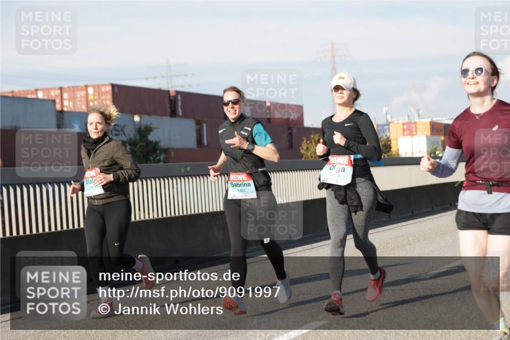 03.10.2025 - Köhlbrandbrückenlauf Jannik Wohlers http://msf.ph/oto/9091997 03.10.2025 09:59:45 Position 3 1481, 1179 meine-sportfotos.de
