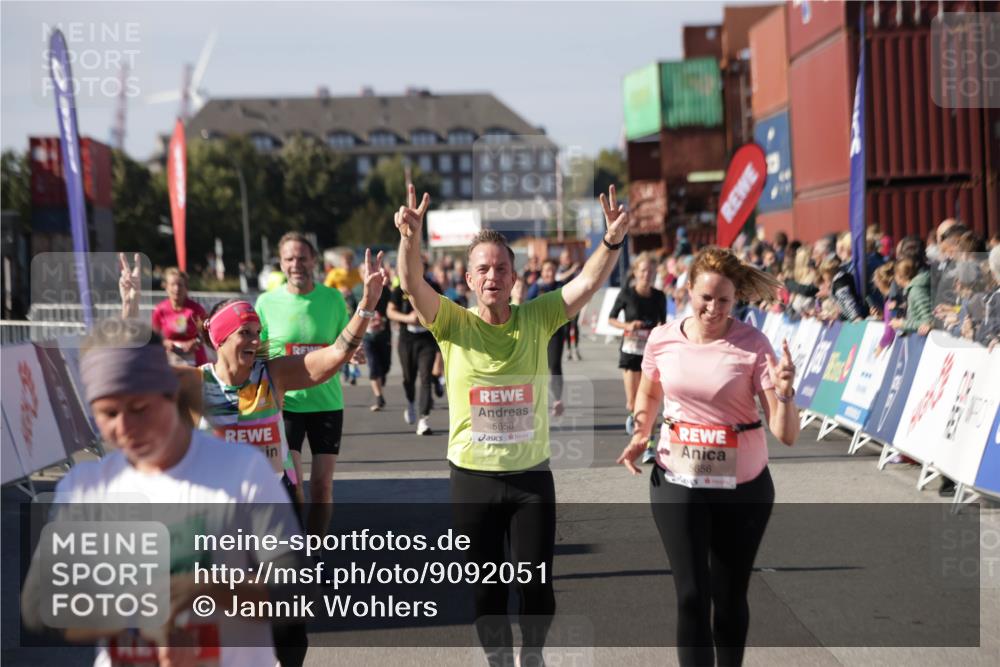 03.10.2025 - Köhlbrandbrückenlauf Jannik Wohlers http://msf.ph/oto/9092051 03.10.2025 13:19:56 Ziel 4376, 4539, 4721, 5059, 5656, 5657, 5658, 5704, 5841, 6068, 6414, 6567, 6568, 6660, 6663, 6730 meine-sportfotos.de