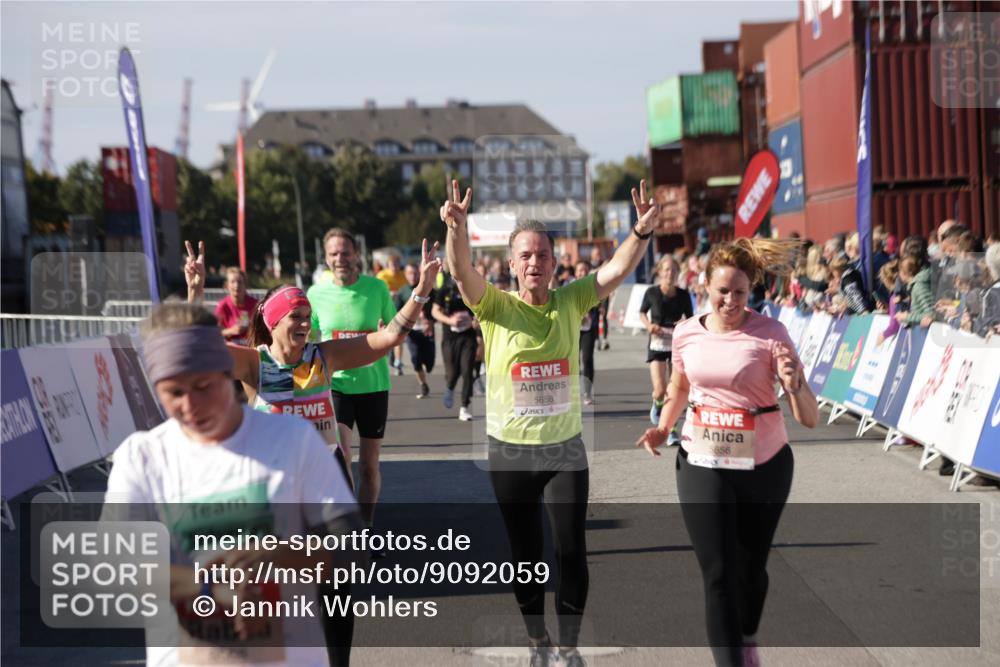 03.10.2025 - Köhlbrandbrückenlauf Jannik Wohlers http://msf.ph/oto/9092059 03.10.2025 13:19:56 Ziel 4376, 4539, 4721, 5059, 5656, 5657, 5658, 5704, 5841, 6068, 6414, 6567, 6568, 6660, 6663, 6730 meine-sportfotos.de